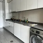 Apartment Garden View Premium & Smart Tv